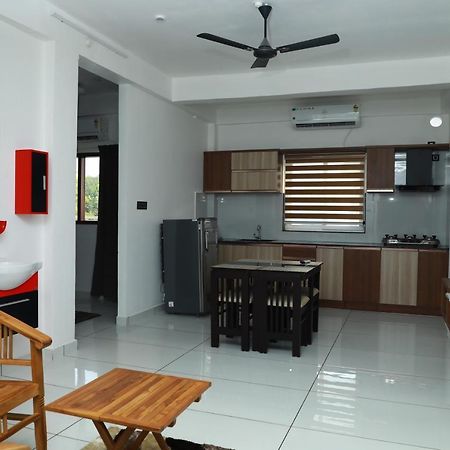 Achoos Residency Hotel Tiruvalla Ngoại thất bức ảnh