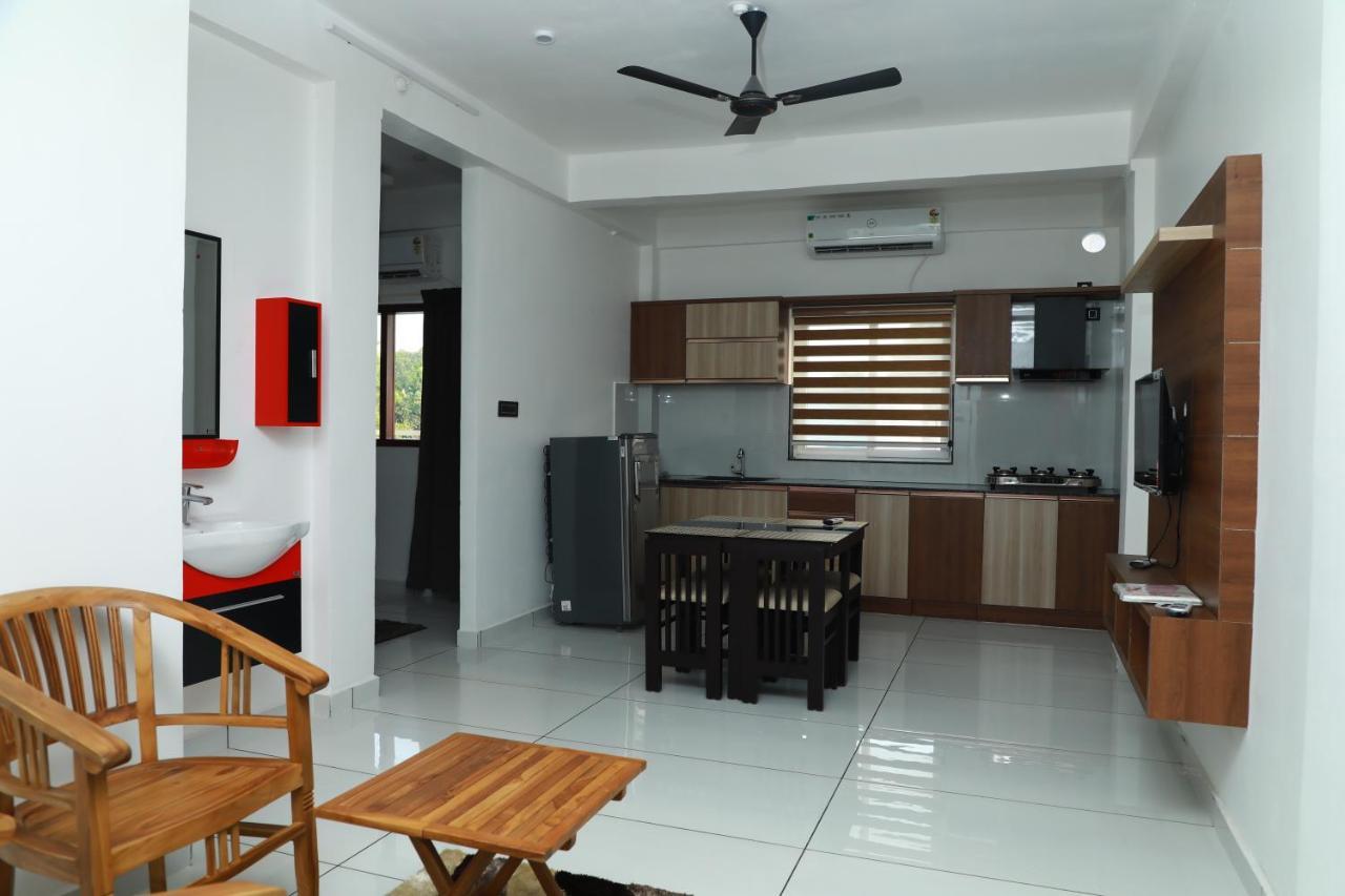 Achoos Residency Hotel Tiruvalla Ngoại thất bức ảnh